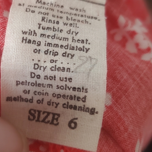 Vintage Deadstock Jonathan Logan The Kollection Red Flower Jacket and Skirt Set. - Picture 6 of 16